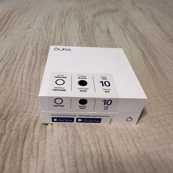 Oura Black Heritage Ring - Picture 4 of 6